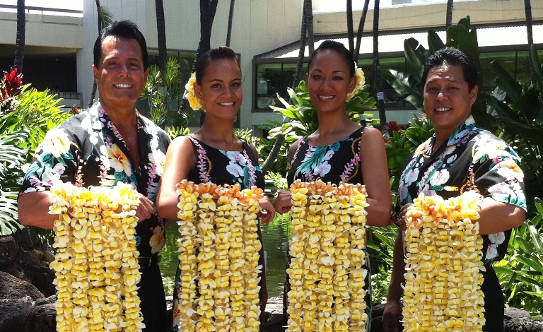 Honolulu Airport Lei Greeting